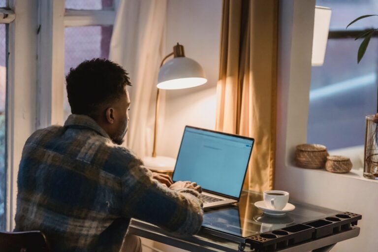 How to Search for Jobs Online in Tanzania Without Falling for Fake Offers